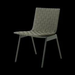 AV33 Ville Chair