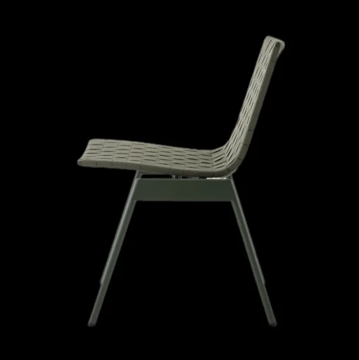 AV33 Ville Chair