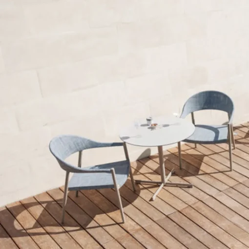 Clever Lounge Chair