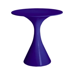 Kissi Kissi Table
