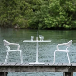 Noss Chair