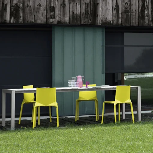 Plana Chair